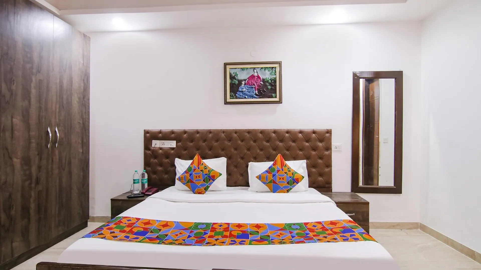 Hotel Fabexpress The Premium Villa Delhi