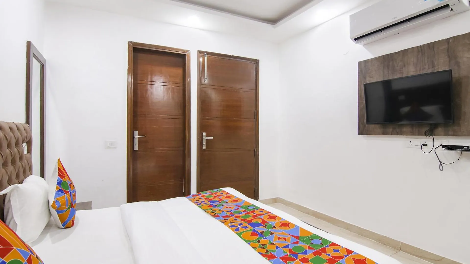 Fabexpress The Premium Villa Delhi  Hotel Delhi (National Capital Territory of India)