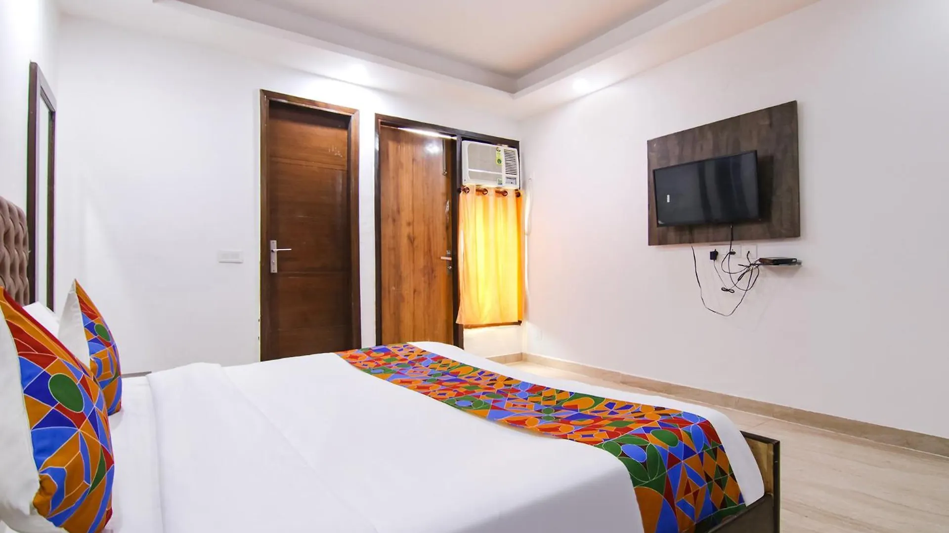 *** Hotel Fabexpress The Premium Villa Delhi  India