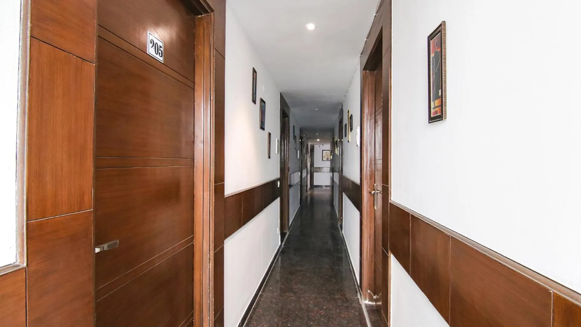 Fabexpress The Premium Villa Delhi  Hotel Delhi (National Capital Territory of India)
